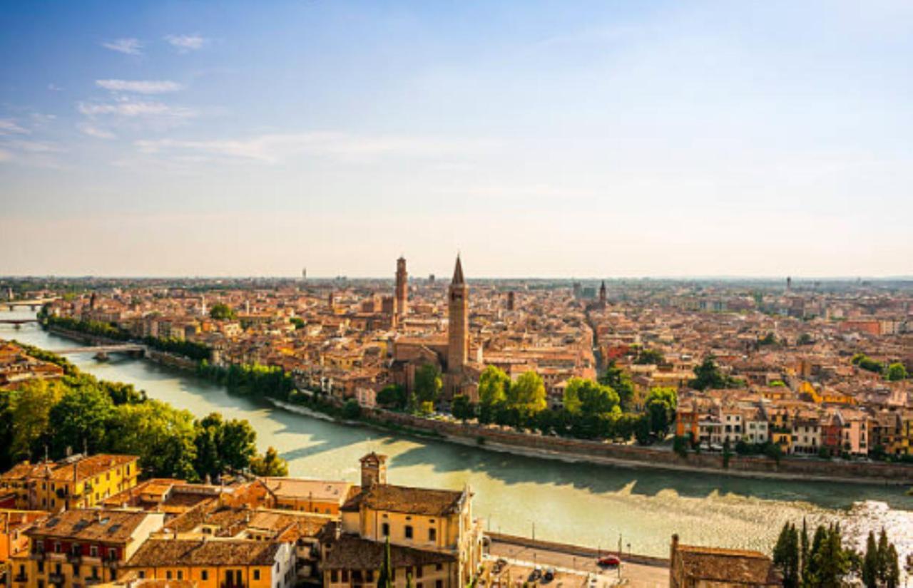 Bue Nero Suites Verona Esterno foto